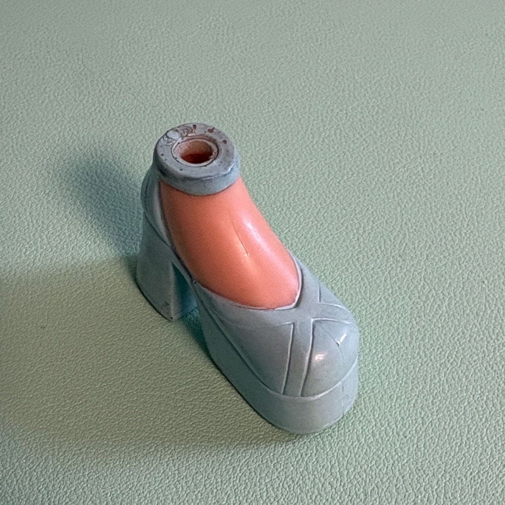 Bratz Replacement Blue Heel Shoe, Doll Accessory, Kids Toy Part